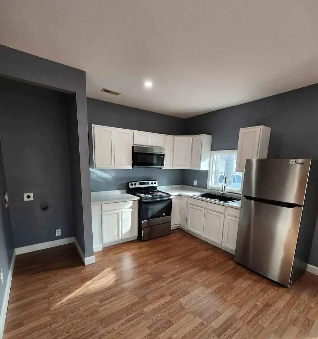 2 bed, 720 sqft, $950 — Photo 3