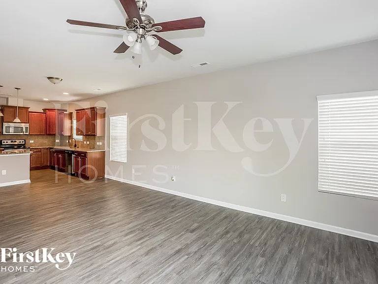 3516 Larkhaven Ave SW — Photo 5