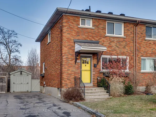 1213 Emperor Ave, Ottawa, ON K1Z 8C3
