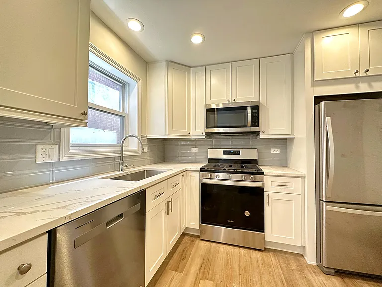 5308 N Damen Ave #2R — Photo 13