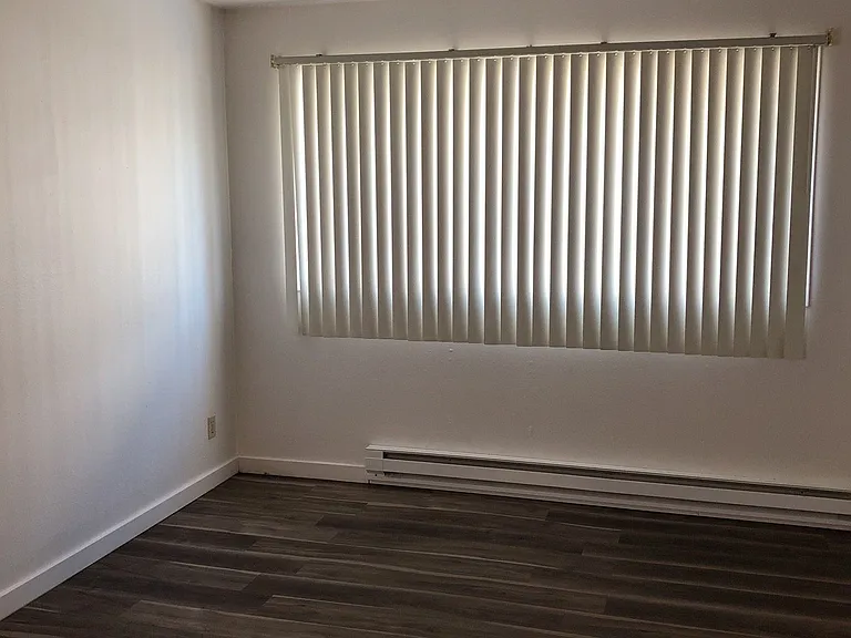 435 NE Kamiaken St — Photo 10