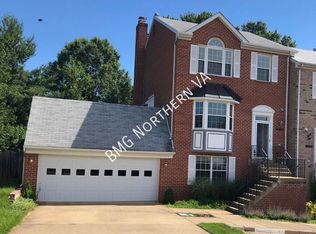 21108 Twinridge Sq, Sterling, VA 20164