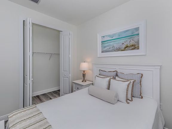 3rd image of 117 Clifton Way