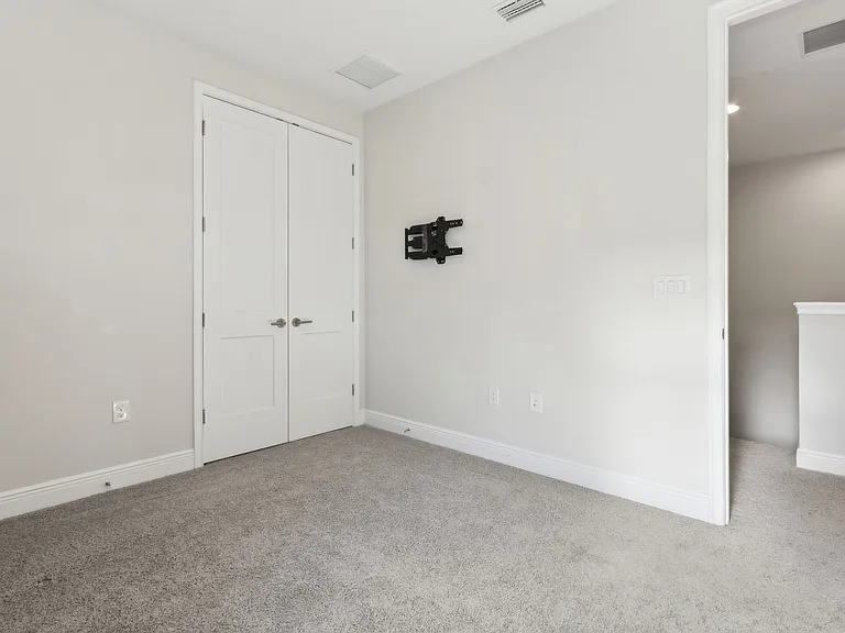 401 Marquesa Cir #1 — Photo 45