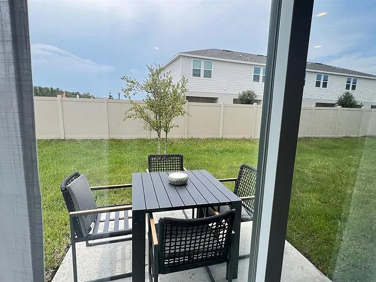 2821 Pierr St — Photo 35