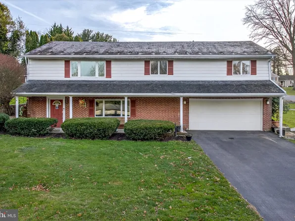 2210 Berkshire Rd, Lancaster, PA 17603