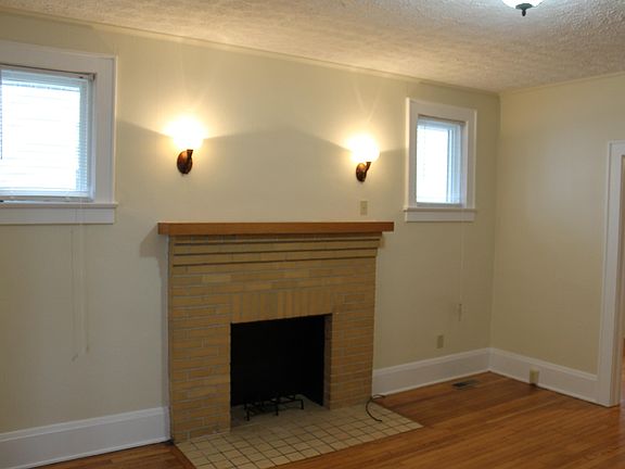 2nd image of 1123 Florida Ave