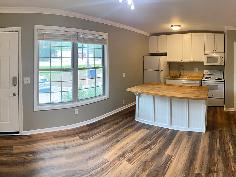 1435 Fernwood Glendale Rd #C — Photo 6