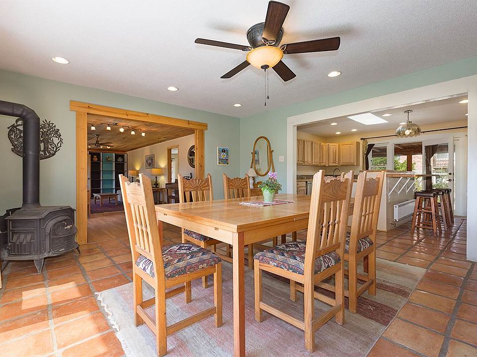 1st image of 172 Galisteo Ln