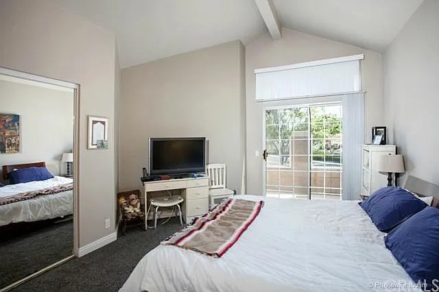 Montara Dr — Photo 8