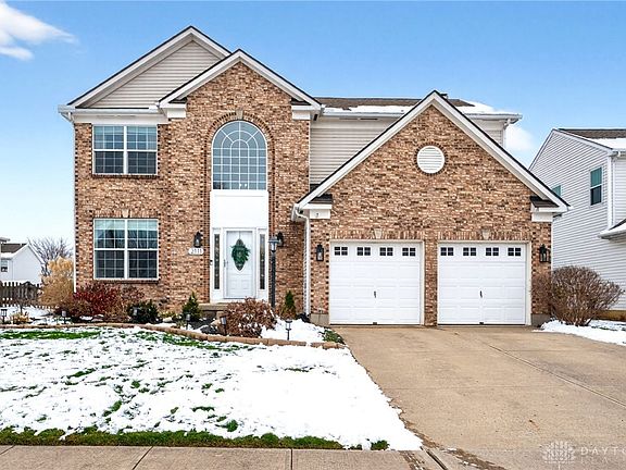 3rd image of 2111 Eastover Ln