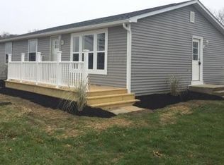 679 Boston Rd NE, Nashport, OH 43830