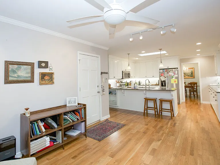 3421 Regiment Dr — Photo 49