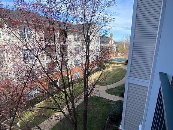 2nd image of 4854 Eisenhower Ave Unit 347