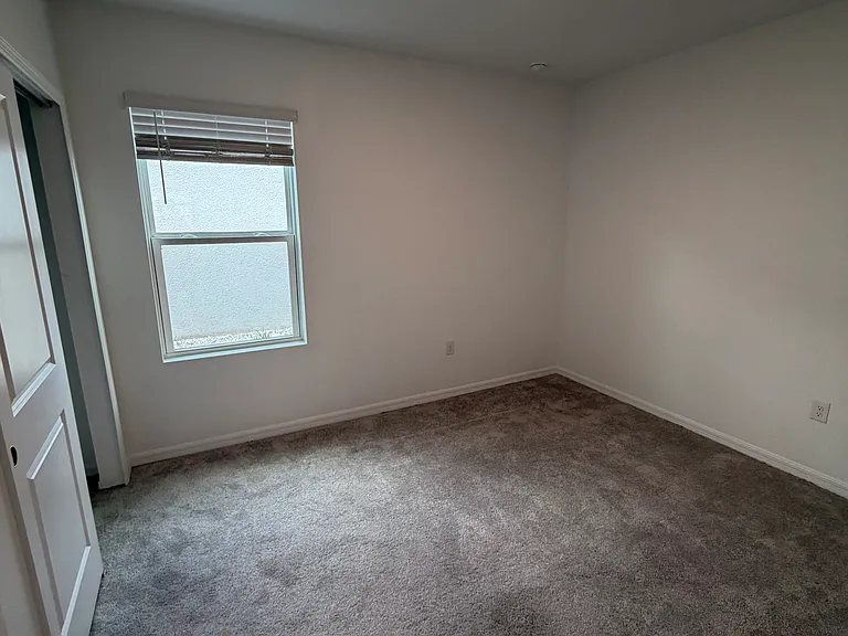 4438 Petunia St — Photo 9