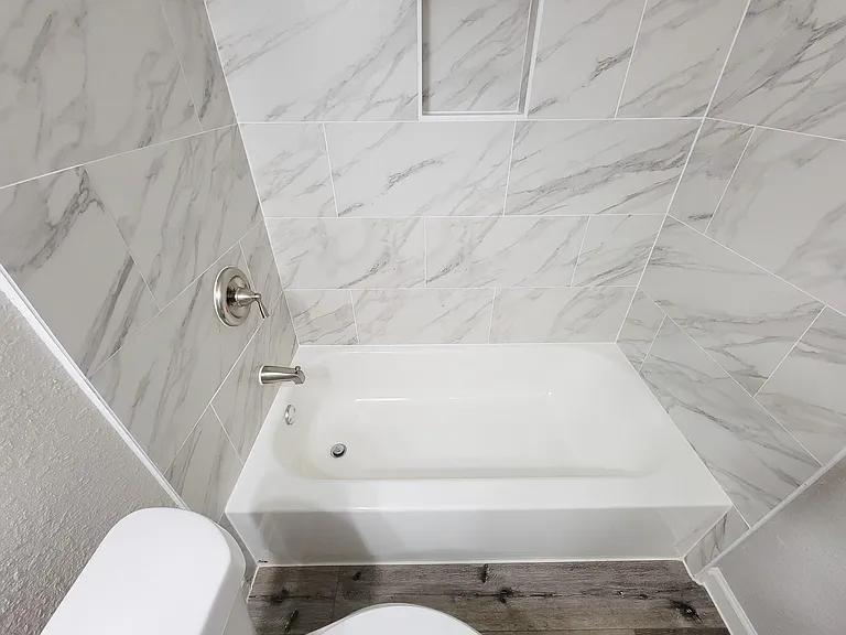 5606 Willow Glen Dr — Photo 11