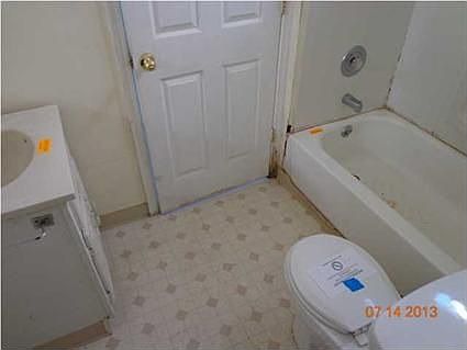 5th image of 1116 Keller St