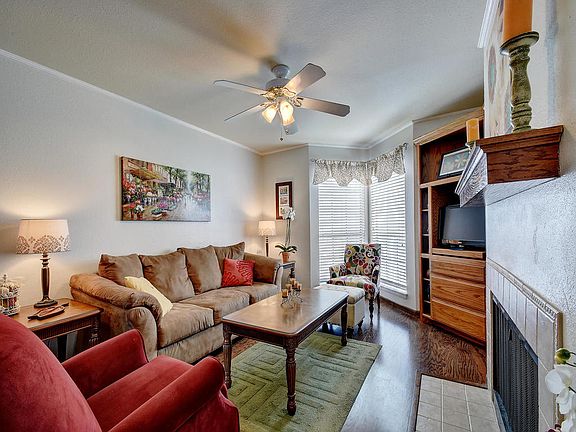 3rd image of 1510 W North Loop Blvd APT 522