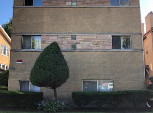 6770 N Sauganash Ave, Chicago, IL