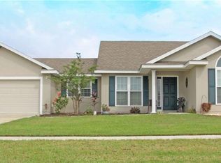520 Tortola Ave, Tavares, FL 32778