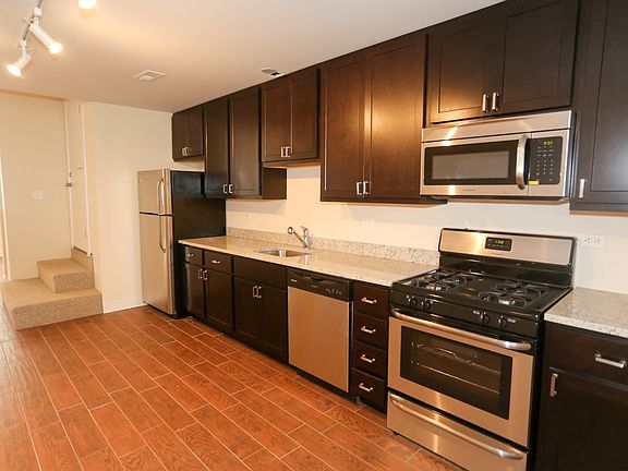 5th image of 1112 W Balmoral Ave #00