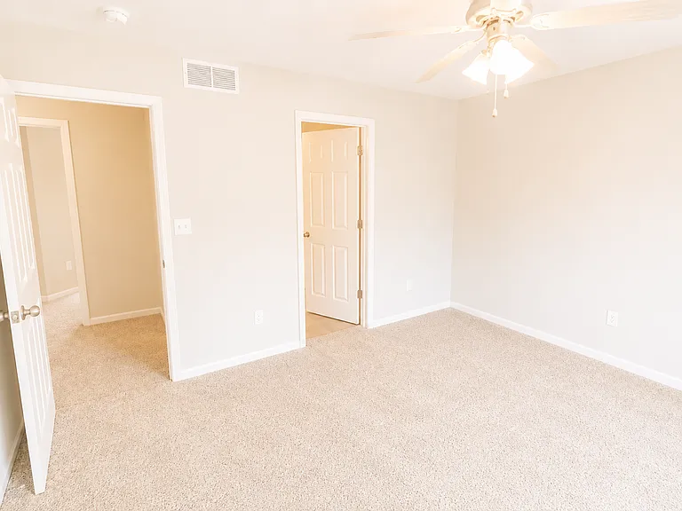 4005 Snowy Owl Dr — Photo 28