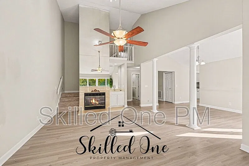 3 bed, 3.5 bath, 2169 sqft, $2,295 — Photo 1
