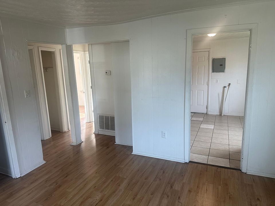 1st image of 67 Carver Cir
