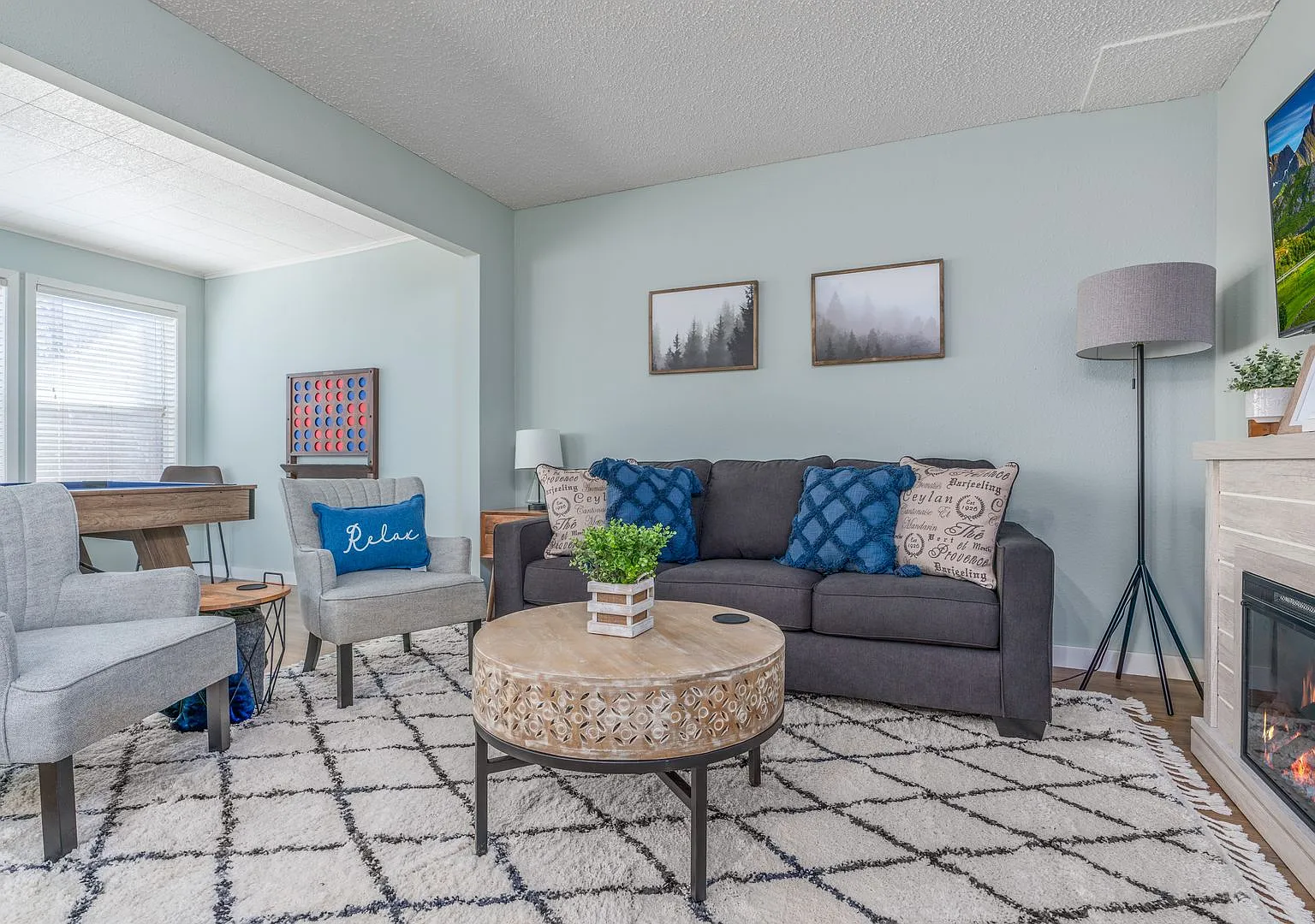Desoto Courts | Townhome | Furnished — Photo 4