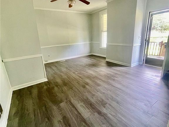 2nd image of 401 S Clinton Ave #A