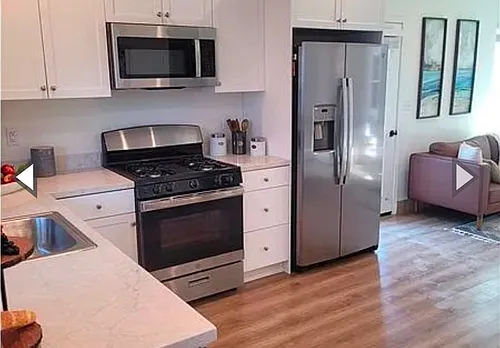2225 Park St #203 Photo 1