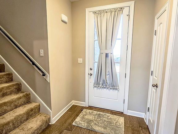 2nd image of 10521 Camilla Cir S