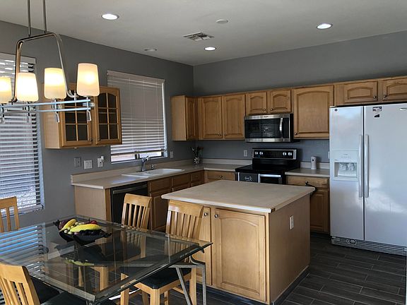 4th image of 9409 W Potter Dr
