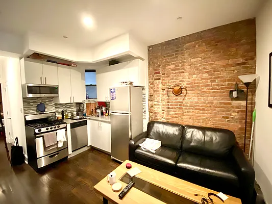 Rented by Douglas Elliman | media 8