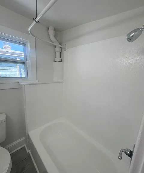 305 N Franklin St — Photo 27