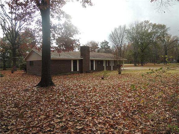 2nd image of 483 Collinswood Dr