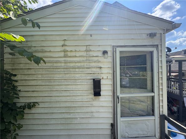 713 Freeport Rd APT B