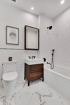 Sold by Modern Spaces | media 2