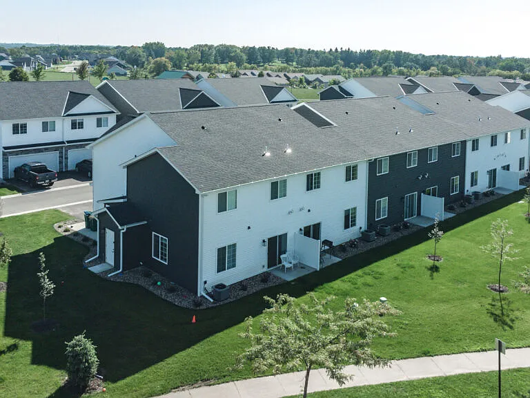 Dawes Place Townhomes — Photo 14