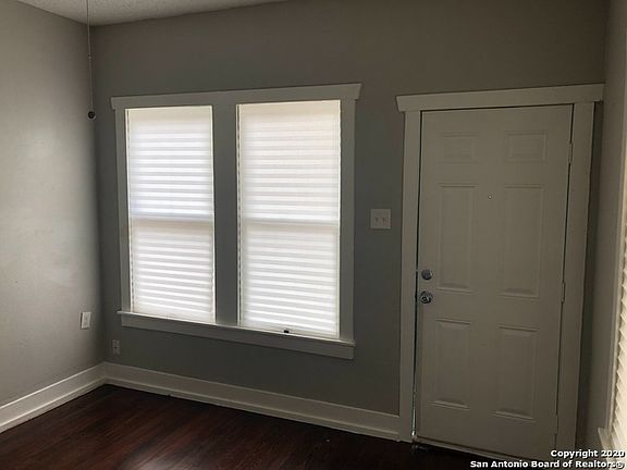 3rd image of 430 Dunning Ave