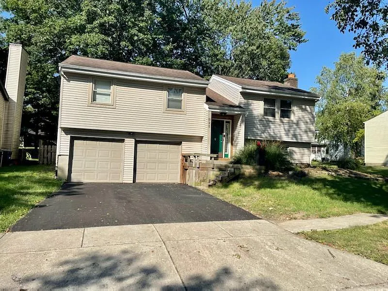 825 Ridenour Rd photo 1