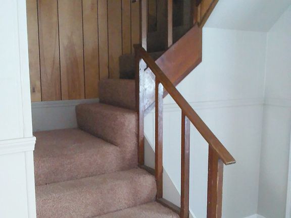 4th image of 903 Parkwood Dr APT 702