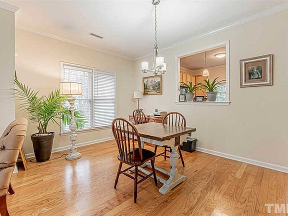 5th image of 1001 Bungalow Park Dr