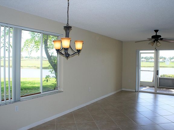 3rd image of 11101 Glenmoor Dr #11101