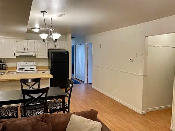 5th image of 1710 Hickory Ln