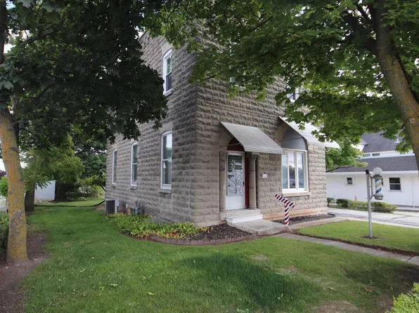 526 Madison AVENUE, Howards Grove, WI 53083