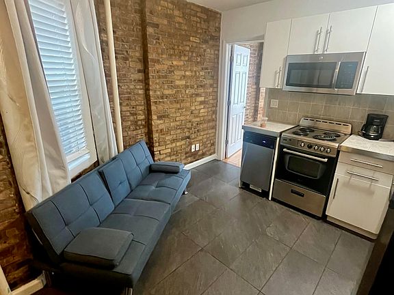 2nd image of 170 Delancey St APT 12
