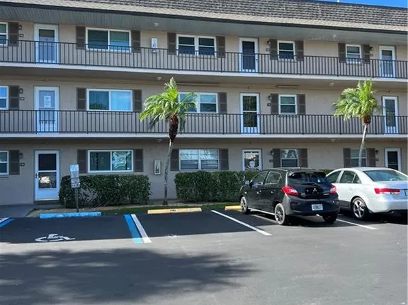 5419 Rattlesnake Hammock RD #303F, NAPLES, FL 34113