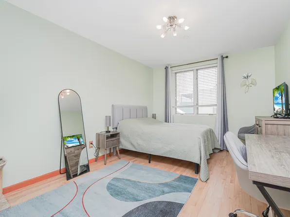 1830 Bath Avenue image 10 of 25