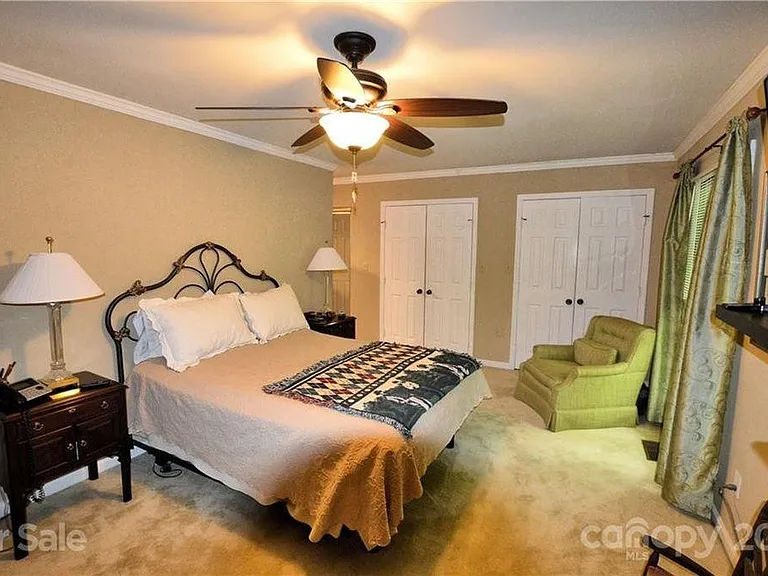 335 Melrose Ave #102 — Photo 6